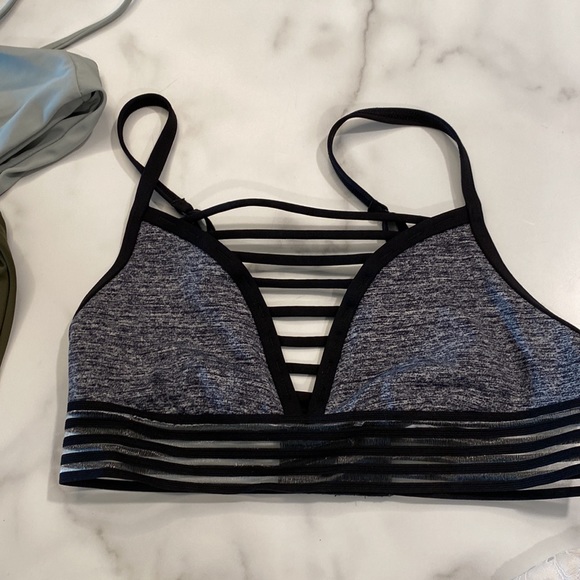 BUNDLE! 2 Swim Tops,1 Pair of Shorts , 2Bras! All size S & XS - Picture 6 of 11